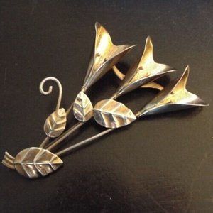 ANTIQUE ART DECO 1930'S GOLDWASHED STERLING SILVER BELLFLOWERS PIN 55